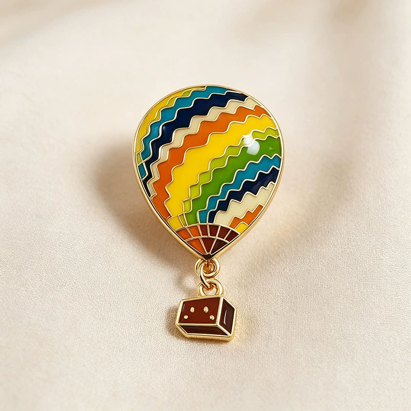 Embroidery Bali - Sıcak Hava Balonu Şeklinde Metal Broş