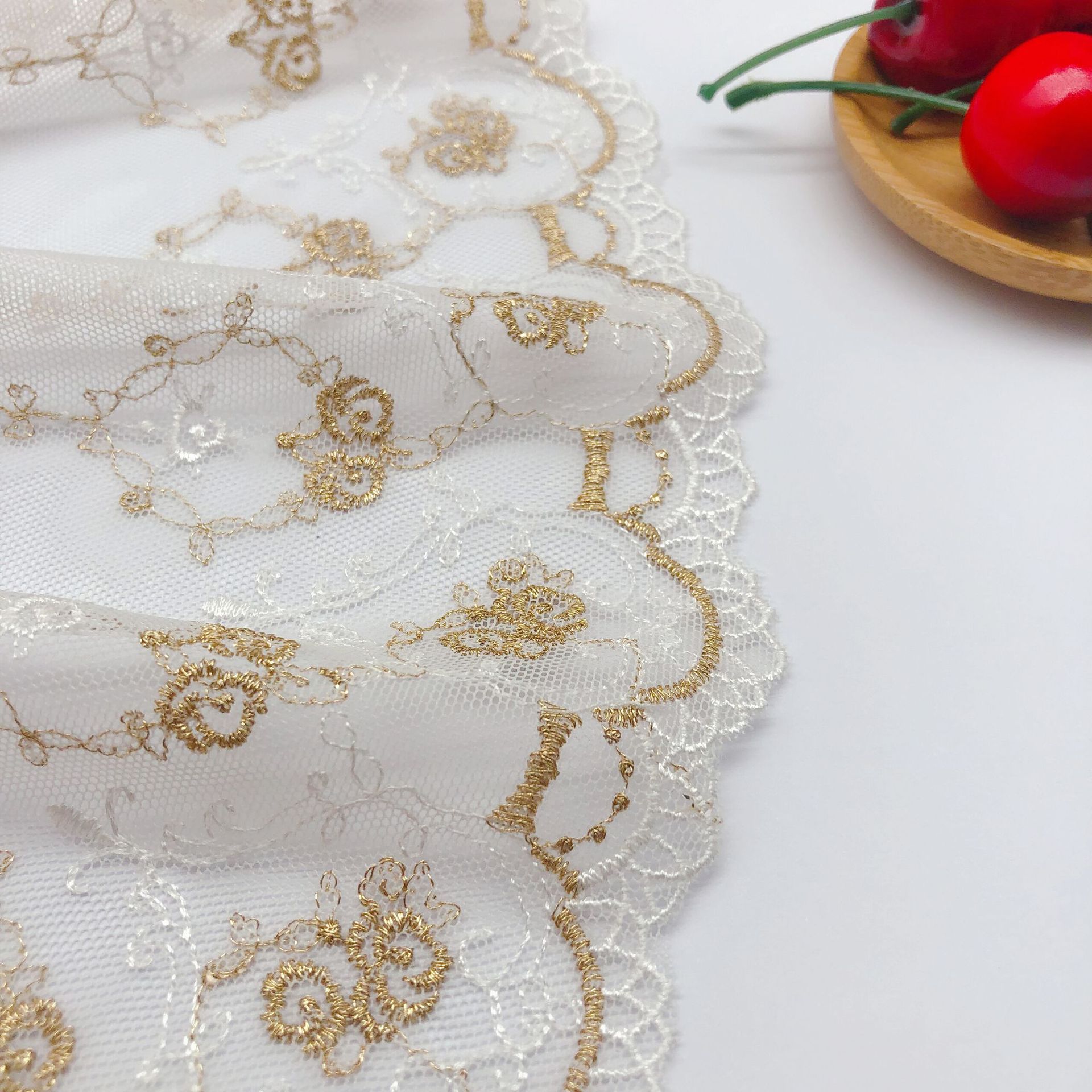 Embroidery Rose - 16.2 CM Genişlik Örgü Nakış Altın