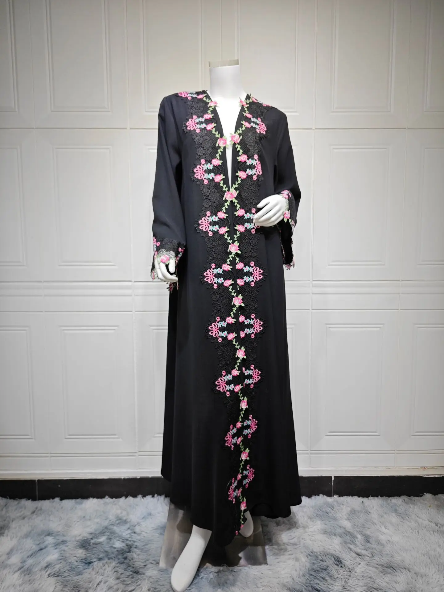 Embroidery Kebaya - Siyah İşlemeli Kimono Celibiye Abaya Dubai